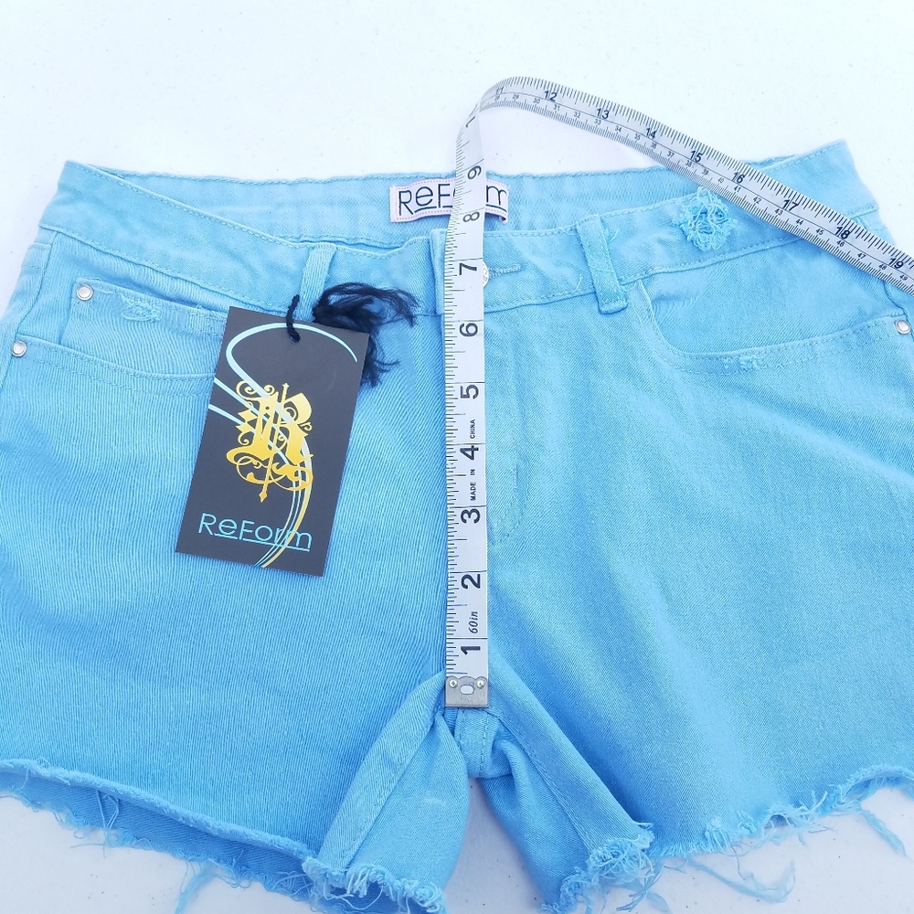 Reform brand Cutoffs - Picture 5 of 5